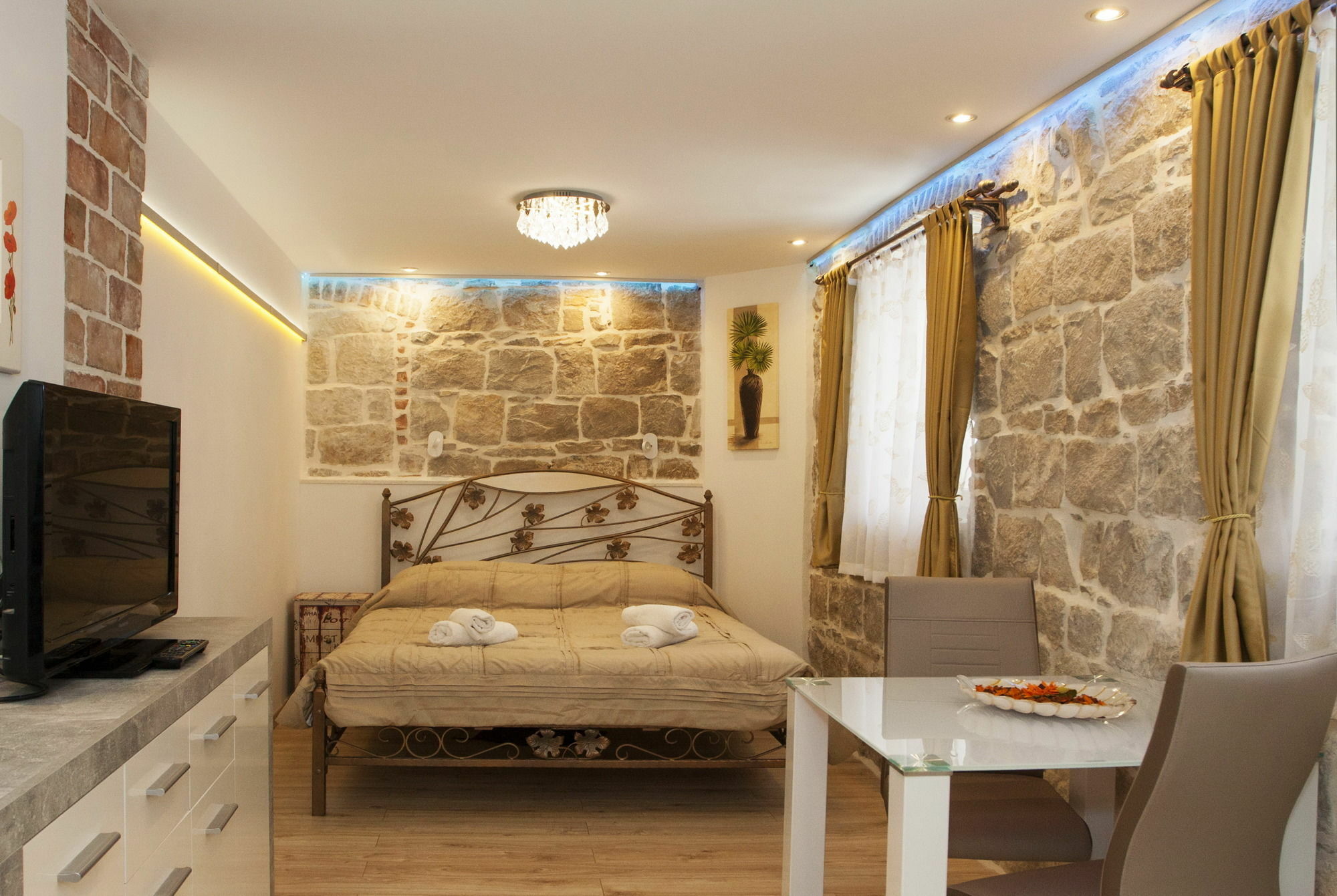 House Sandra Pensión Split