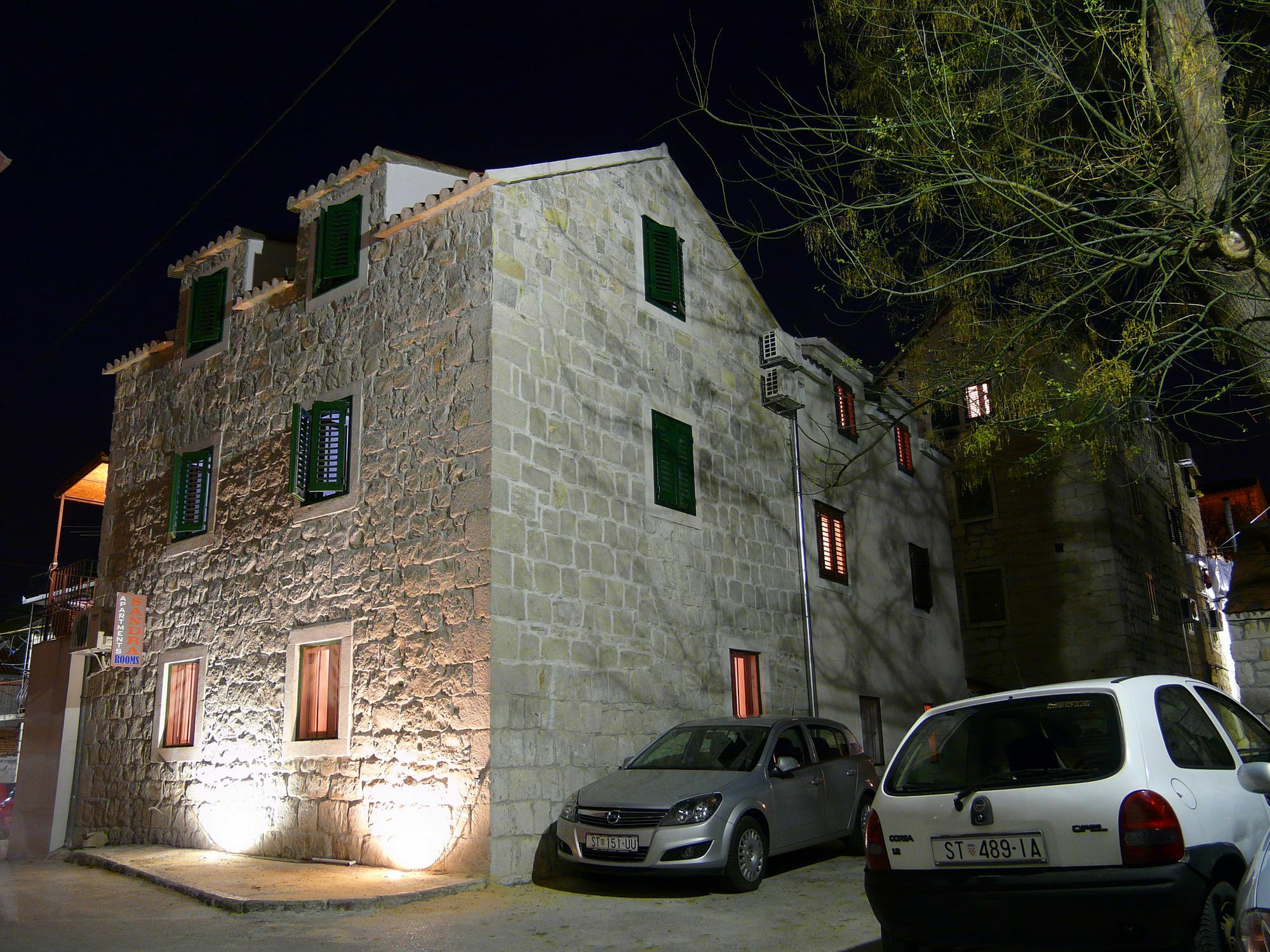 House Sandra Pensión Split
